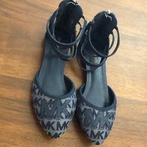 Michael Kors girls sandals